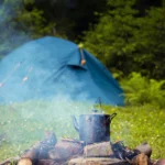 Ein Zweimannzelt im Überblick in die Natur kann man genießen im Outdoor Zelt