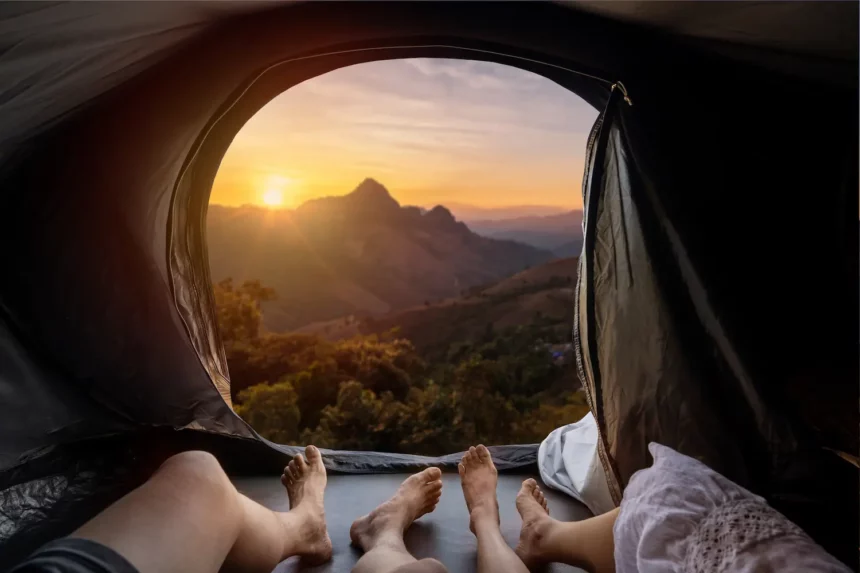 Ein Outdoor Zelt für 2 Personen sind immer super und bieten eine Menge Platz für zwei und den Gegenständen